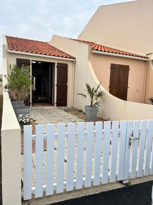 Charmante Maison - Port Et Plage A Pied La Chaume Kültér fotó